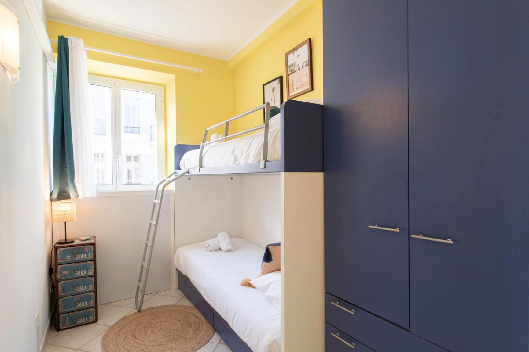 #13 Orange Ac Wifi Balcony 3mins Walk Sea Front Apartment *